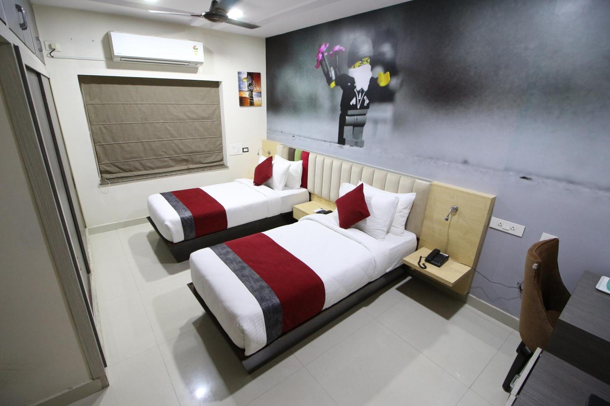 The Butterfly Luxury Serviced Apartments Visakhapatnam Eksteriør billede