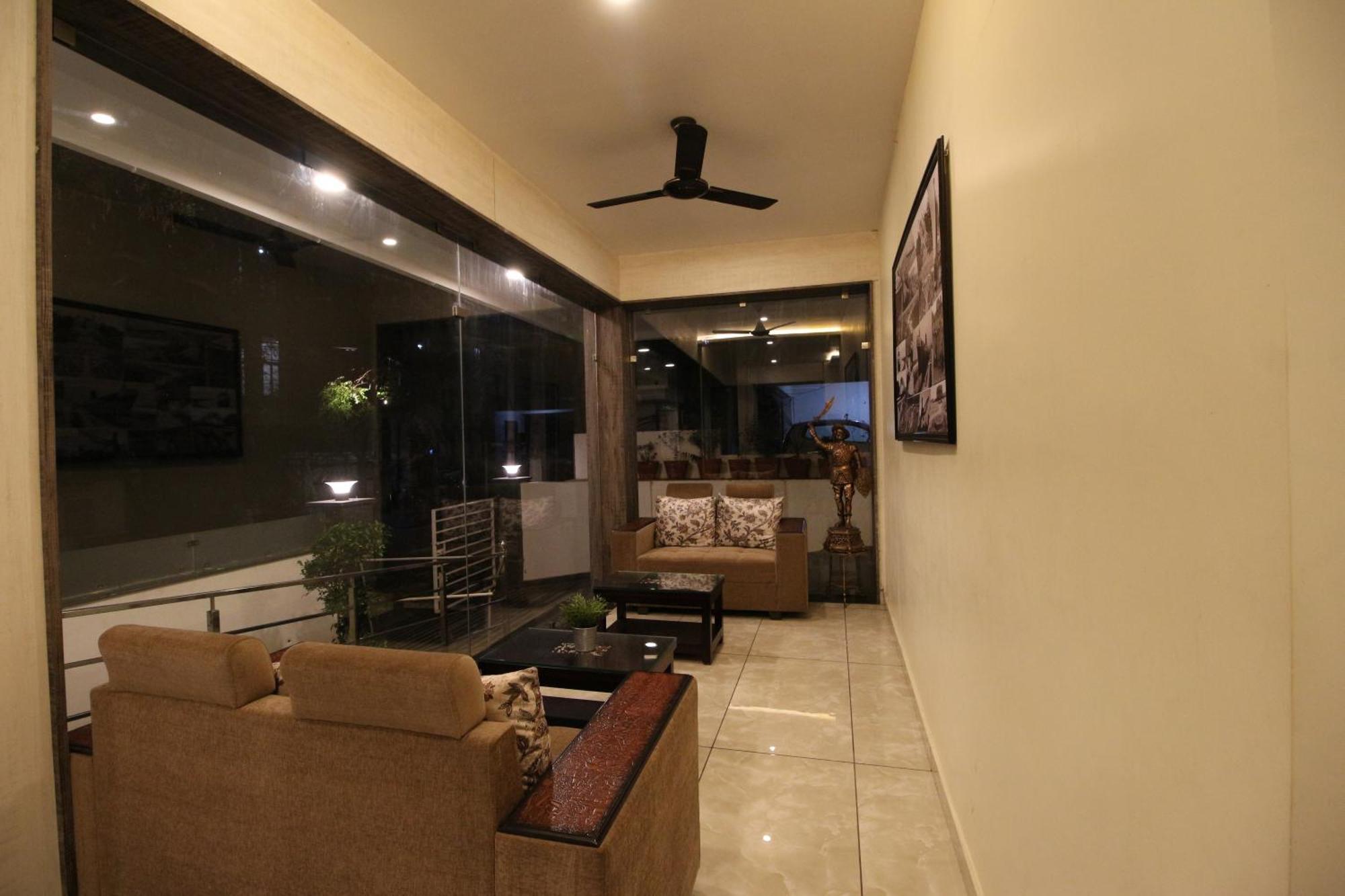 The Butterfly Luxury Serviced Apartments Visakhapatnam Eksteriør billede